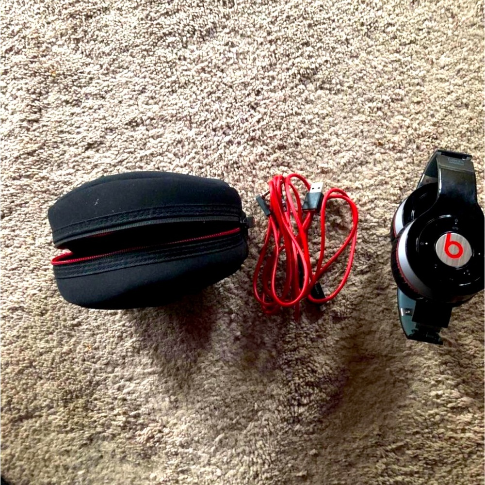Beats by Dre wireless headphones